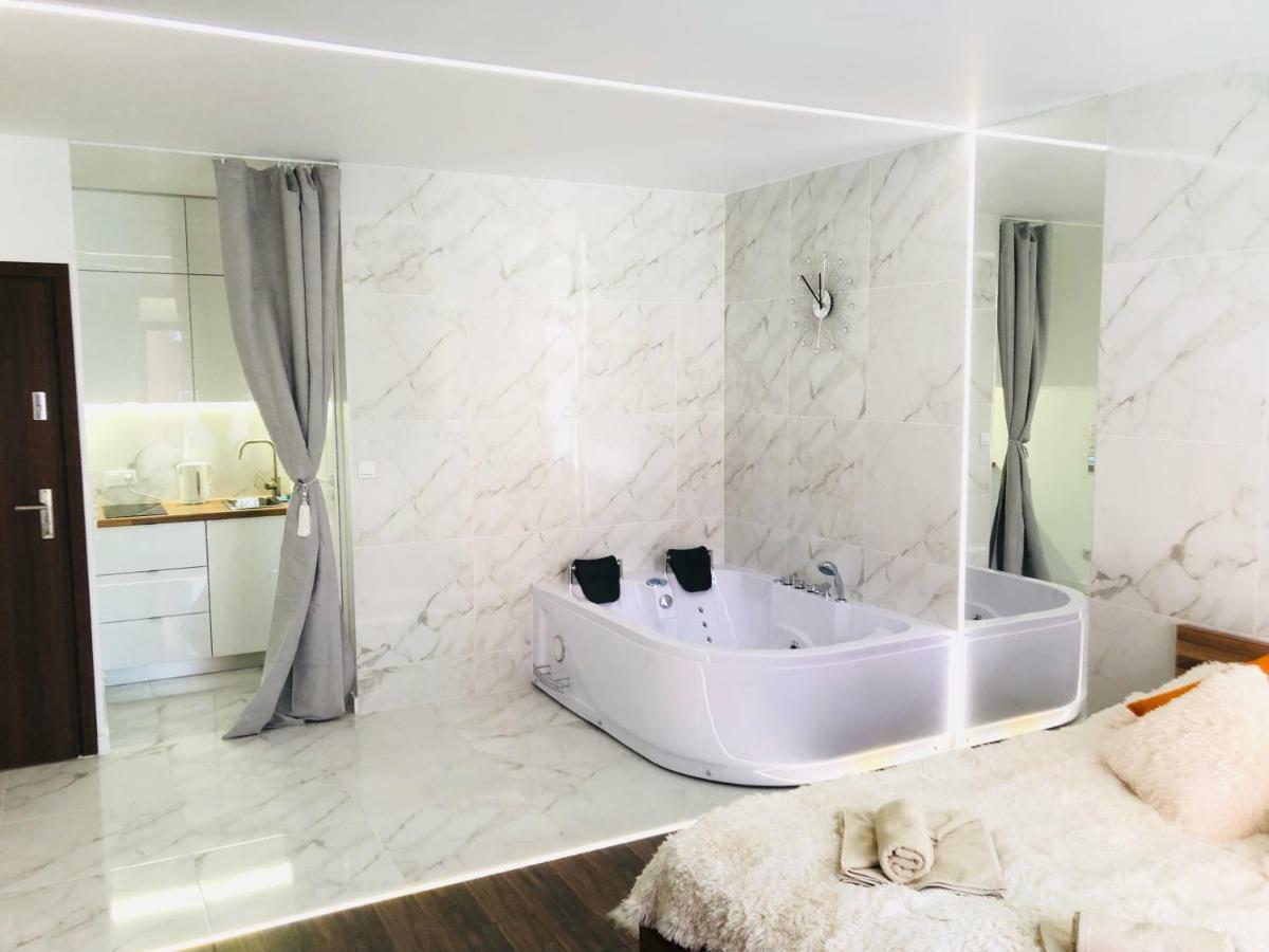 Yourapart Chmielna Park Exclusive Z Wanna Wolnostojaca Lub Jacuzzi Gdansk Exterior foto