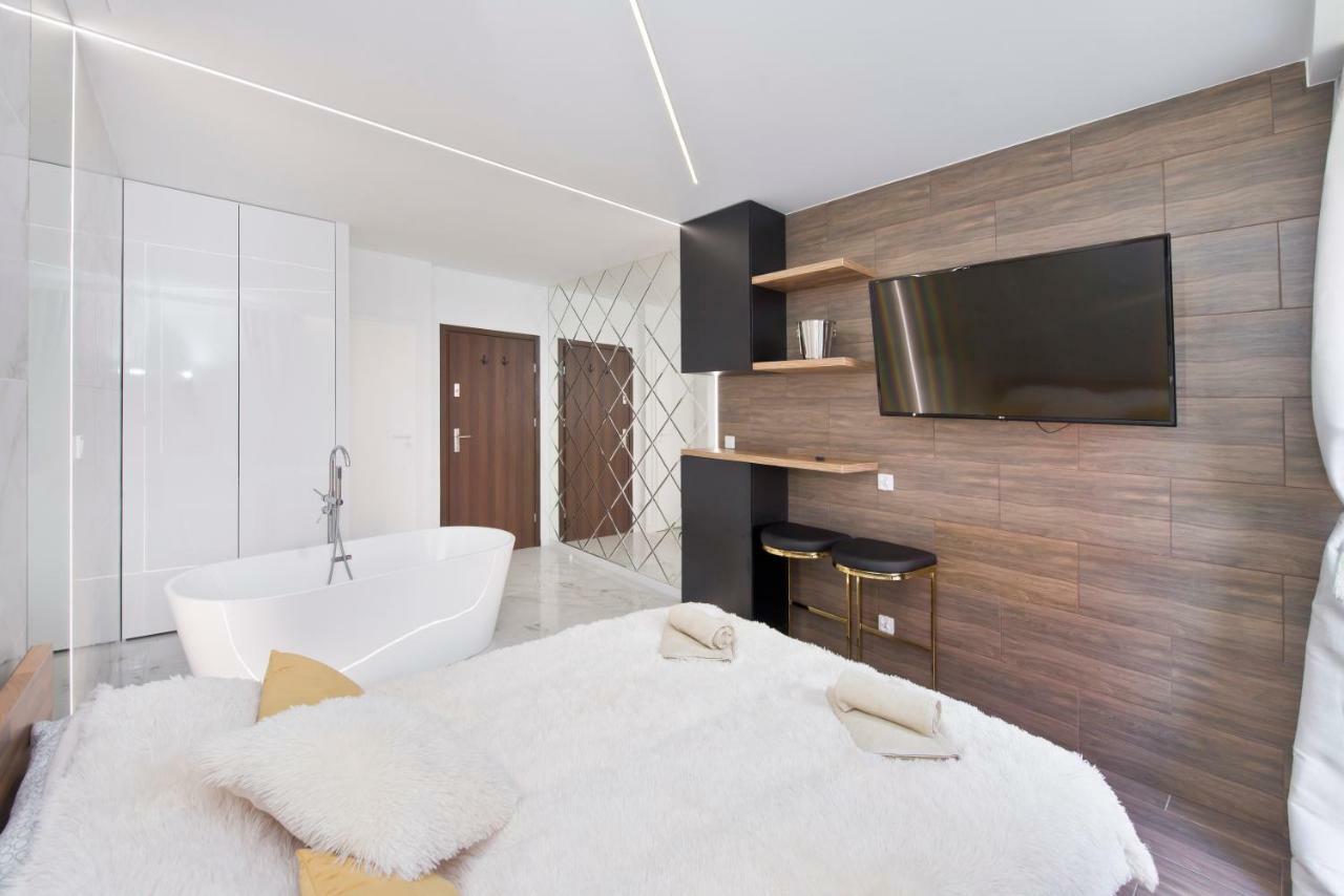 Yourapart Chmielna Park Exclusive Z Wanna Wolnostojaca Lub Jacuzzi Gdansk Exterior foto